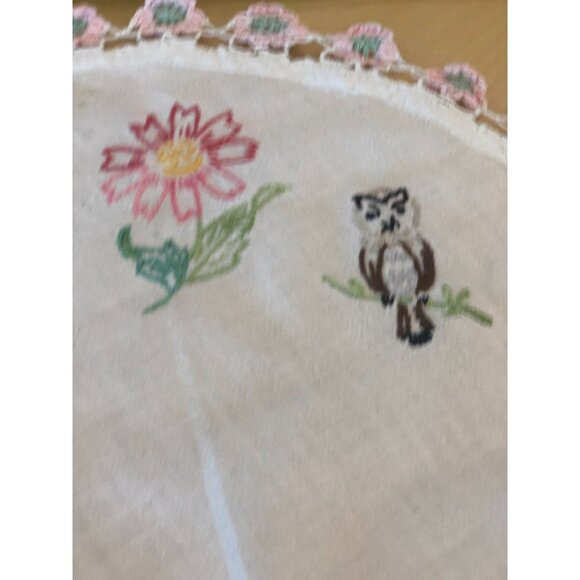 LOT of 4 VTG Handmade crochet doilies - Picture 4 of 16